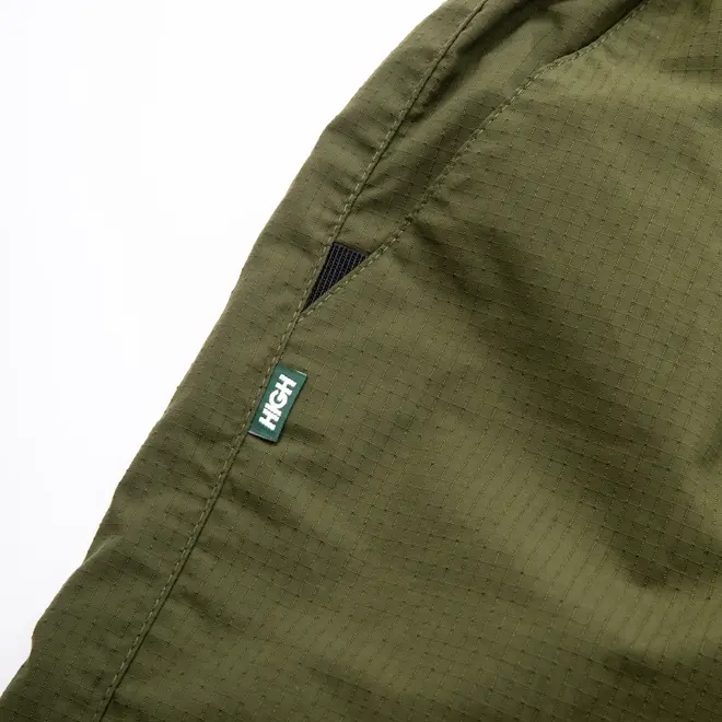 BERMUDAS HIGH DESERT