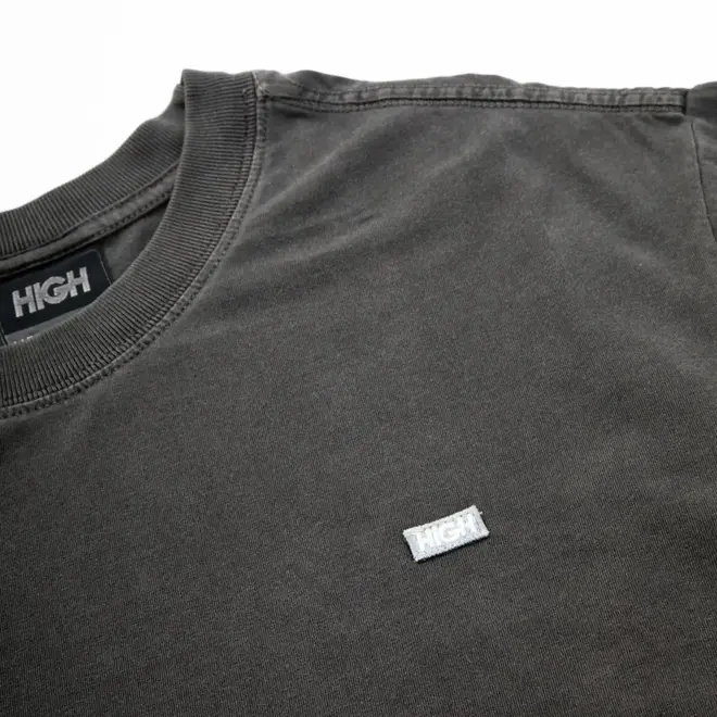 CAMISETA HIGH LOGO LINE WASHED