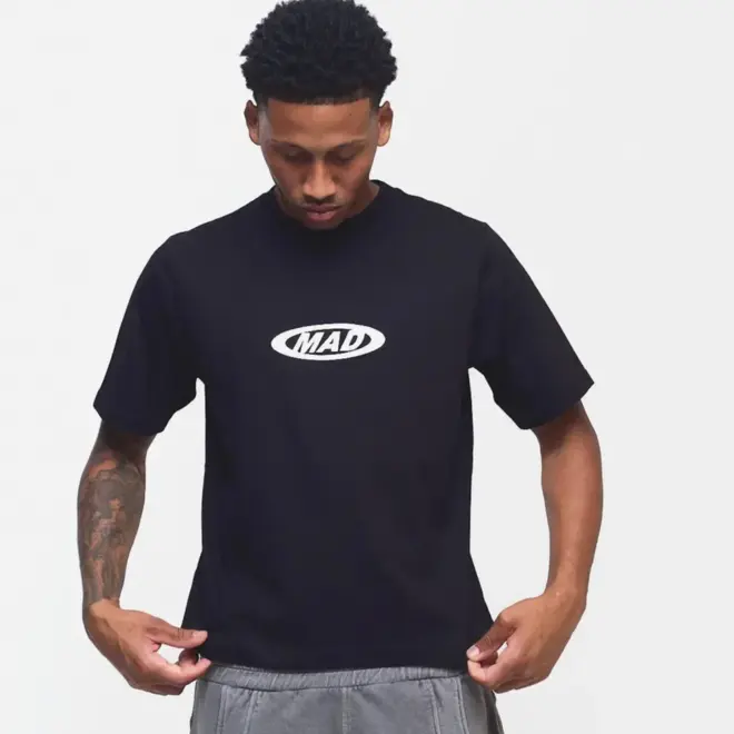 CAMISETA MAD LOGO