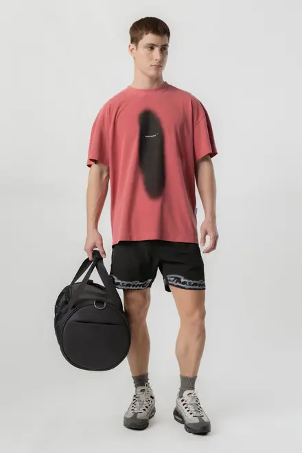 CAMISETA THESAINT BOXY HOLE STONED