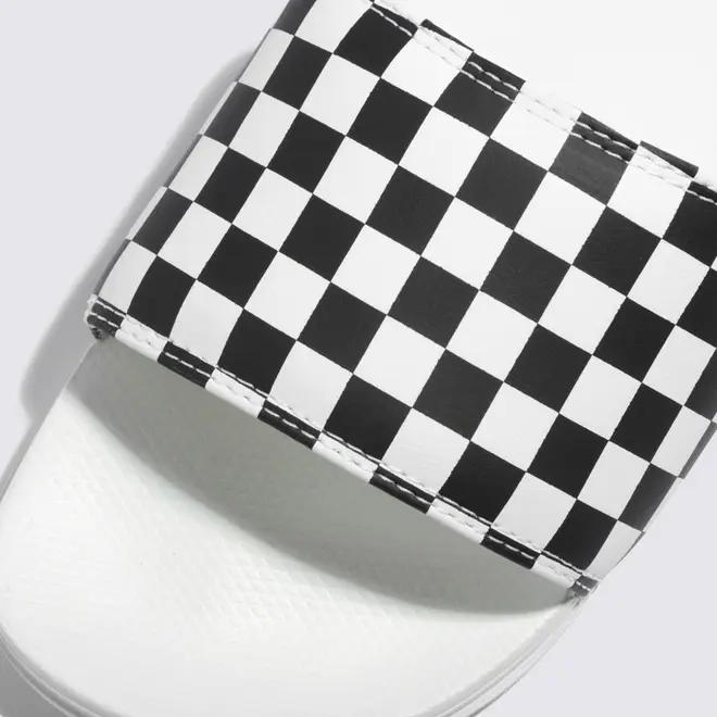 CHINELO SLIDE-ON BLACK MARSHMALLOW
