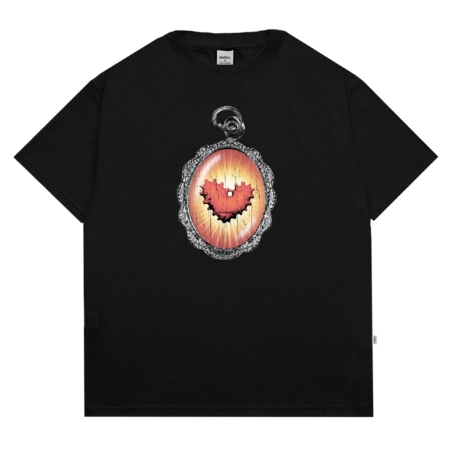 CAMISETA BARRA CREW MEDALHAS PRETA