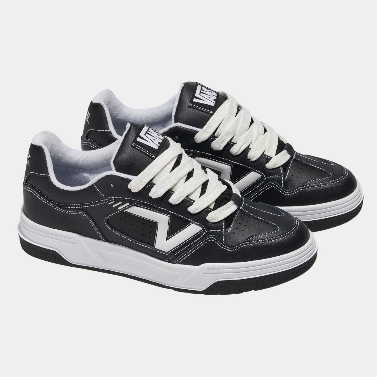 TENIS VANS UPLAND BLACK WHITE