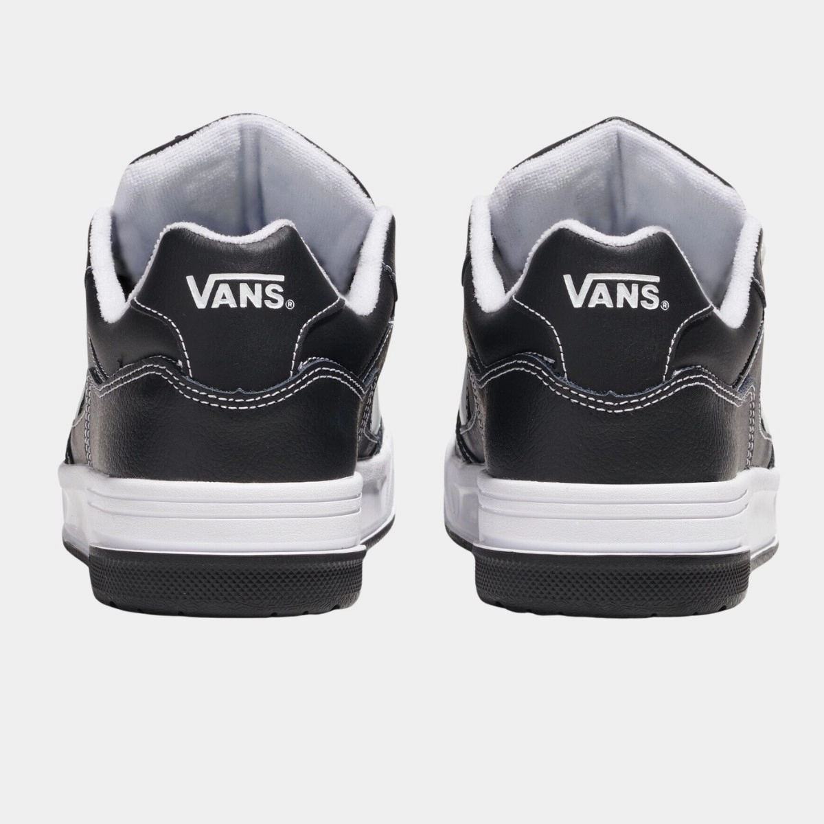 TENIS VANS UPLAND BLACK WHITE