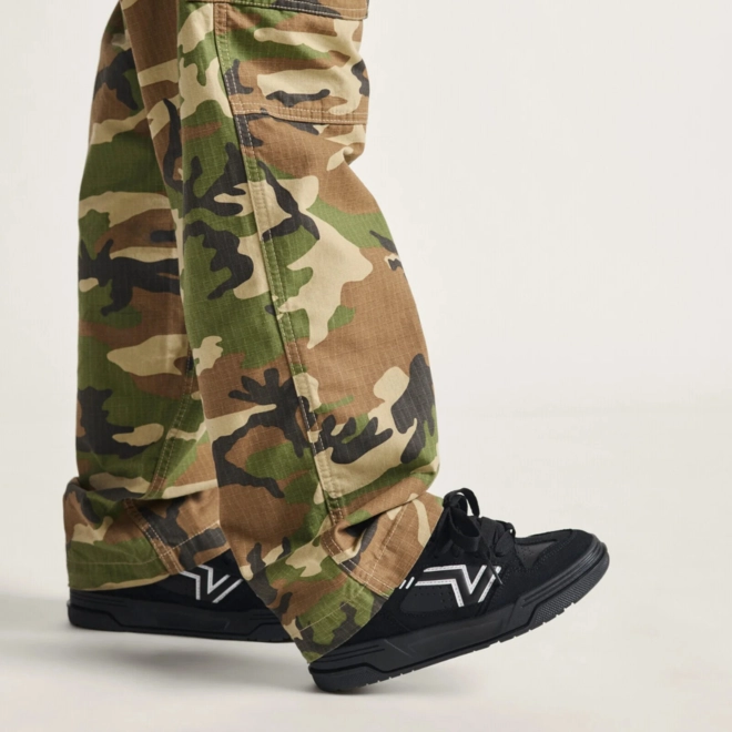 TENIS VANS UPLAND BLACK BLACK WHITE