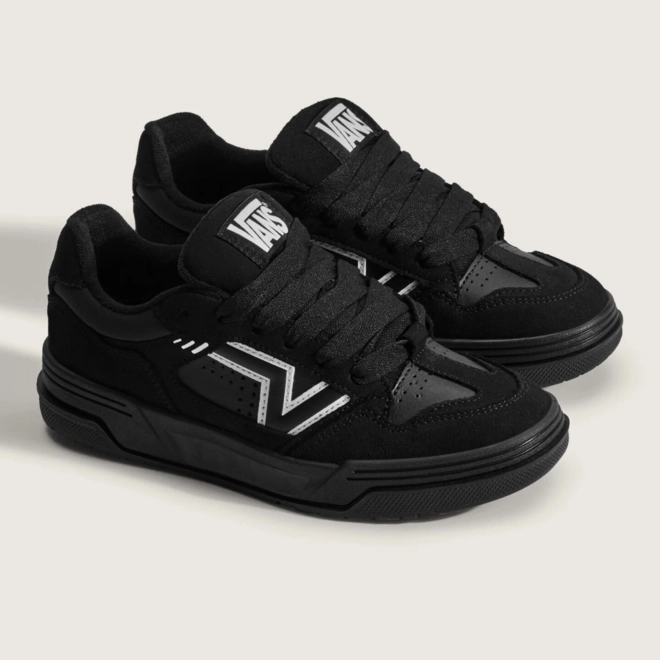 TENIS VANS UPLAND BLACK BLACK WHITE