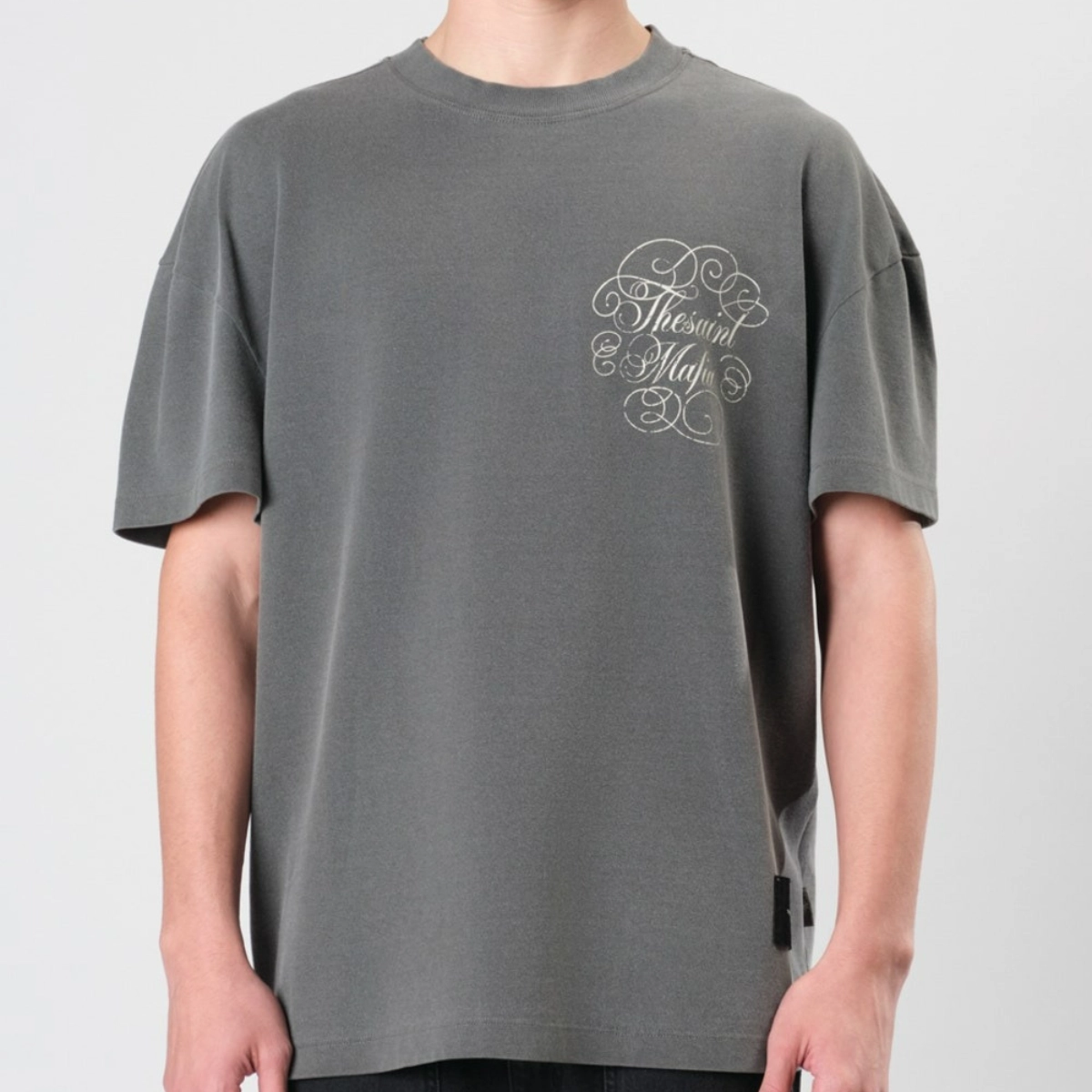 CAMISETA THESAINT OVERSIZED DISFARCE