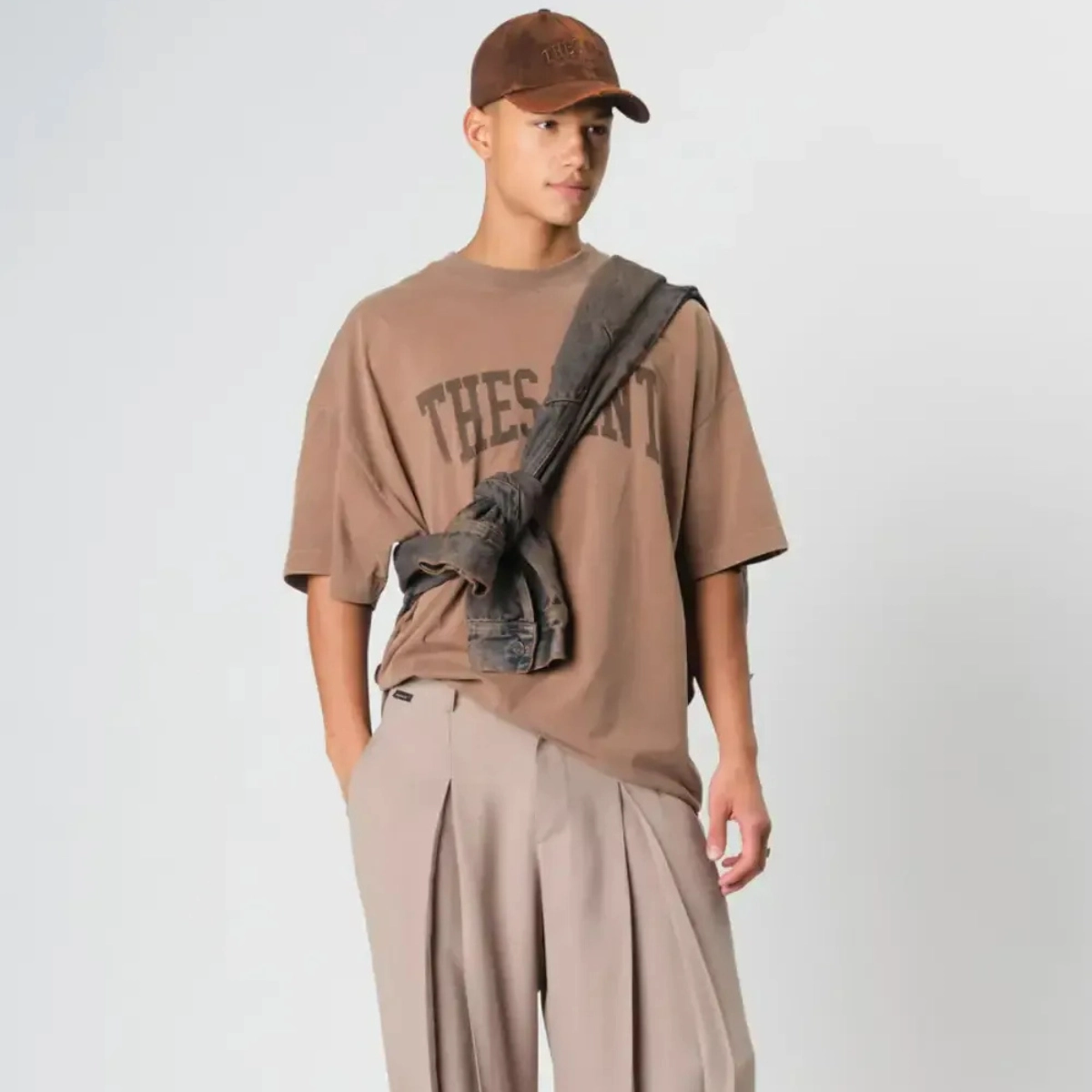CAMISETA THESAINT OVERSIZED STONED