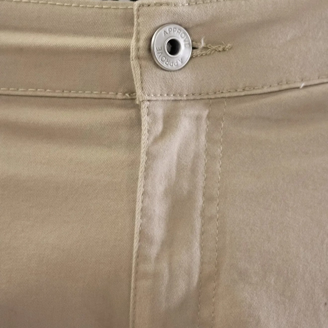 CALÇA RETA APPROVE BASIC BEGE