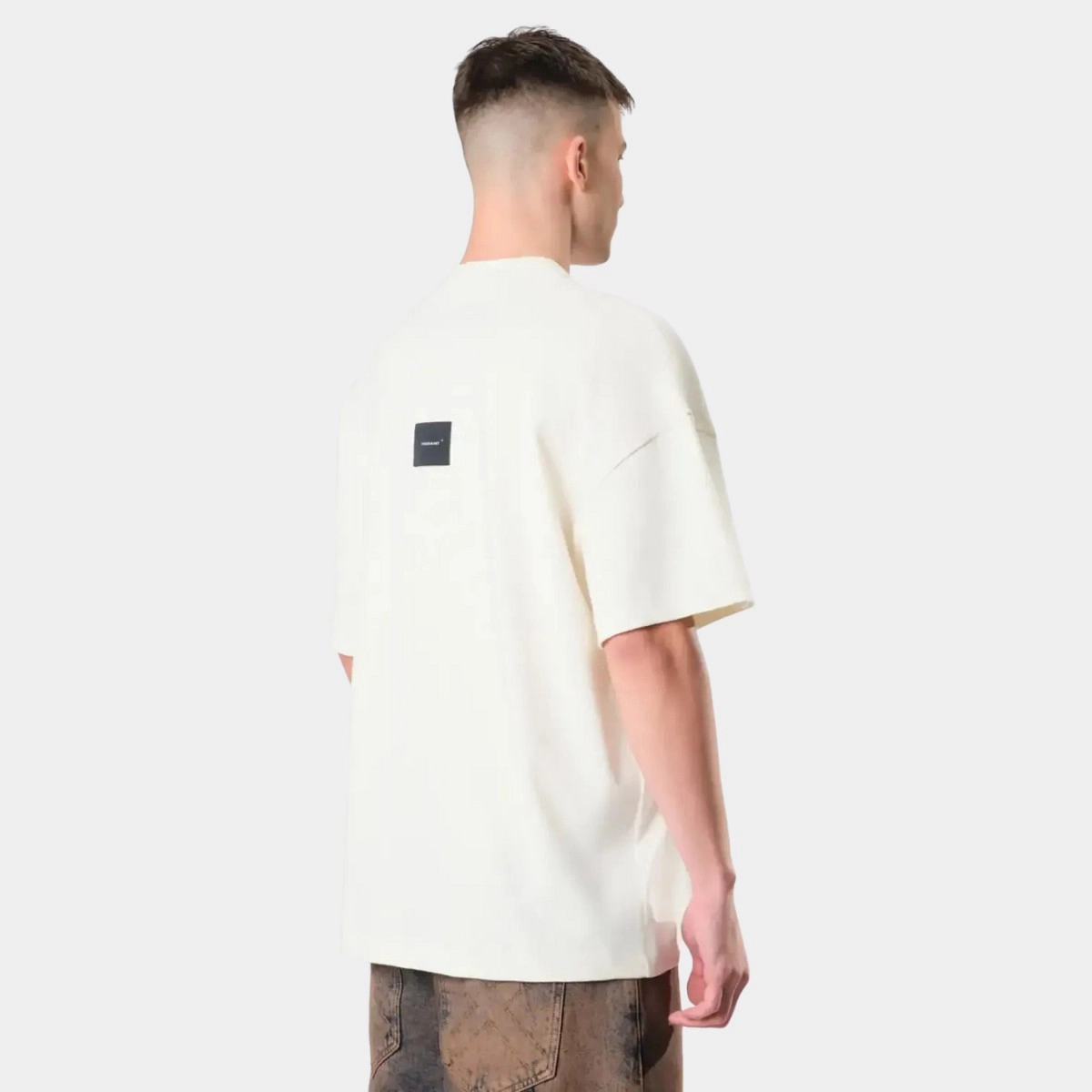 CAMISETA THESAINT OVERSIZED ESPELHO