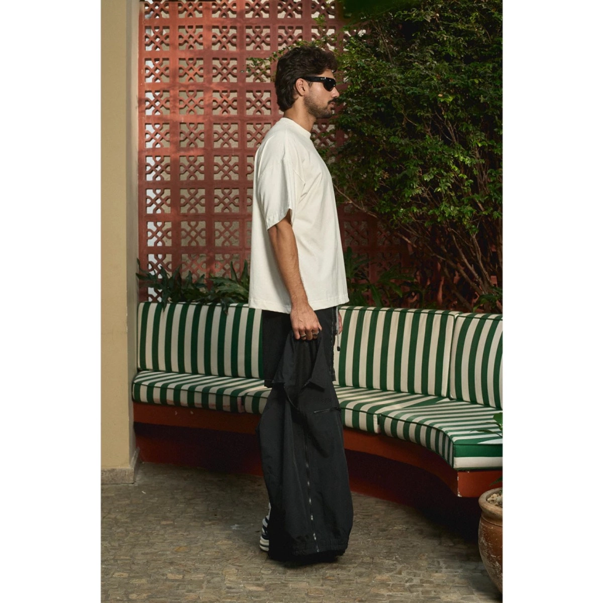 CAMISETA SUB EMBROIDERY MONAGRAM BOXY
