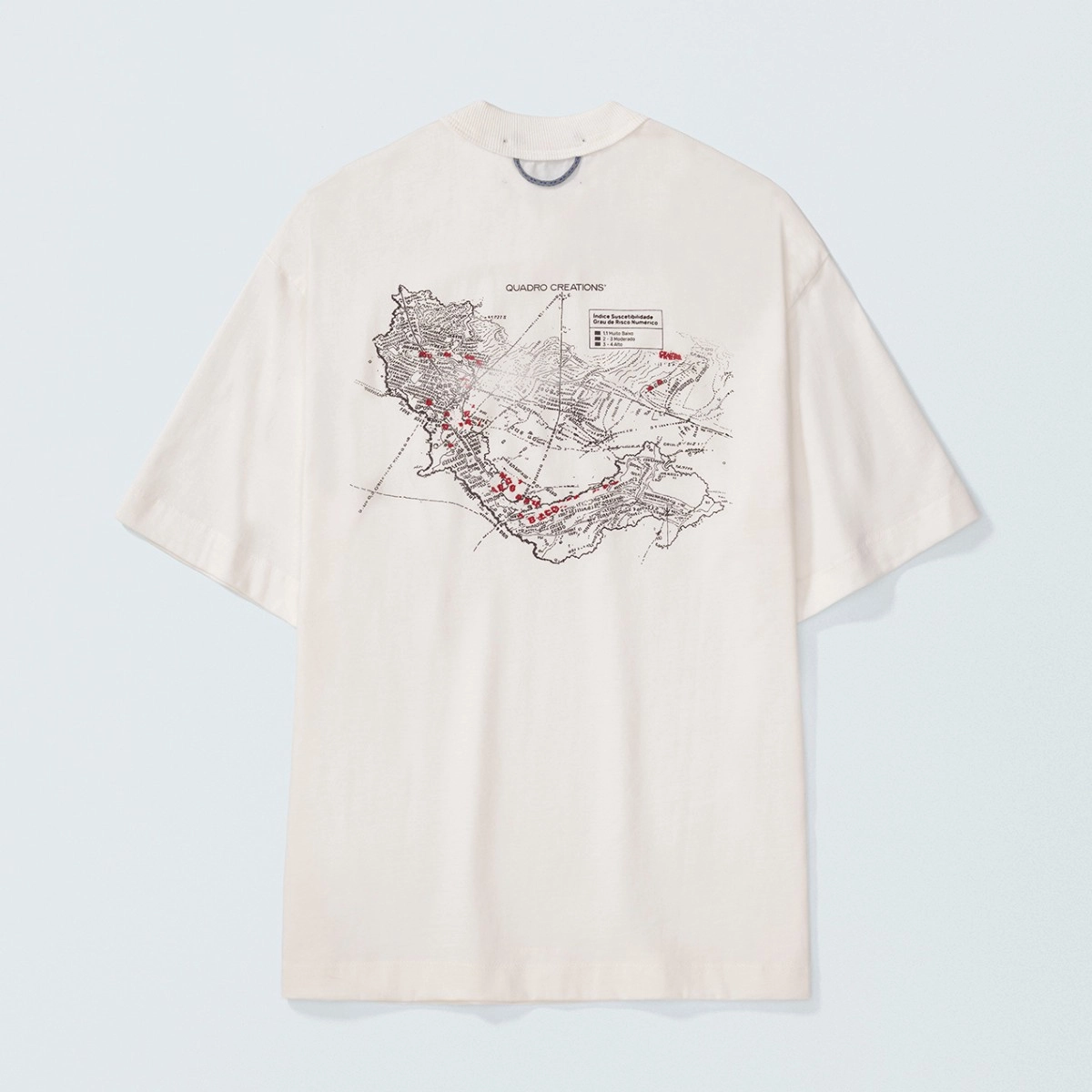 CAMISETA QC MAPS BOXY OFF WHITE