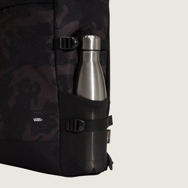 MOCHILA VANS OMIT BLACK CAMO