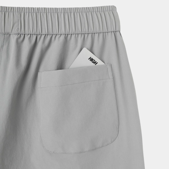 SHORT HIGH MINIMAL PATCH GREY