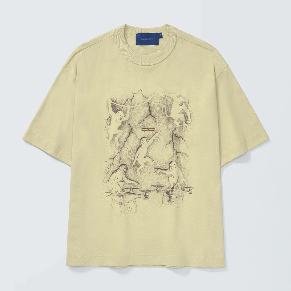 CAMISETA QC MONKEYS BOXY LIGHT GREEN