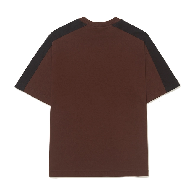 CAMISETA BARRA RECORTADA B GARÇA MARROM