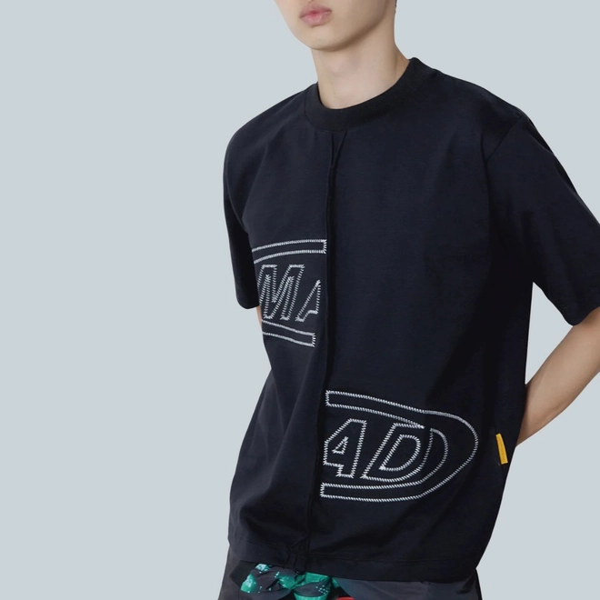 CAMISETA MAD PORTAL BORDADA