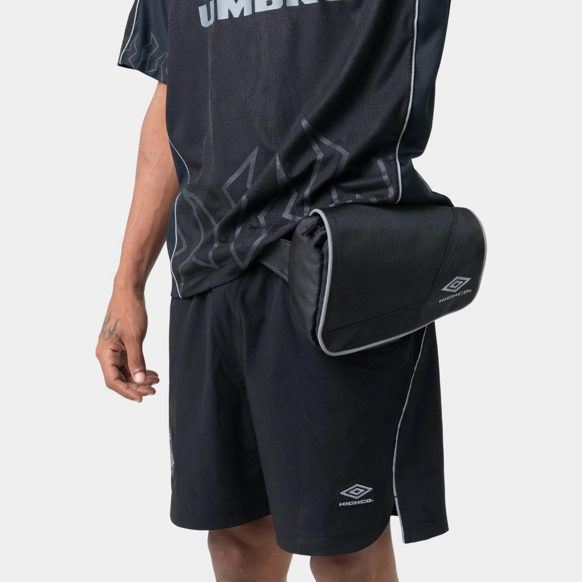 HIGH x UMBRO WAIST BAG BLACK