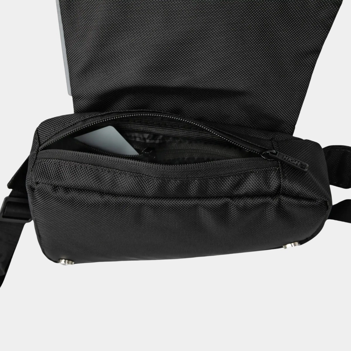 HIGH x UMBRO WAIST BAG BLACK