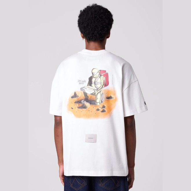 CAMISETA THESAINT OVERSIZED 0 GRAVITY DELIVERY