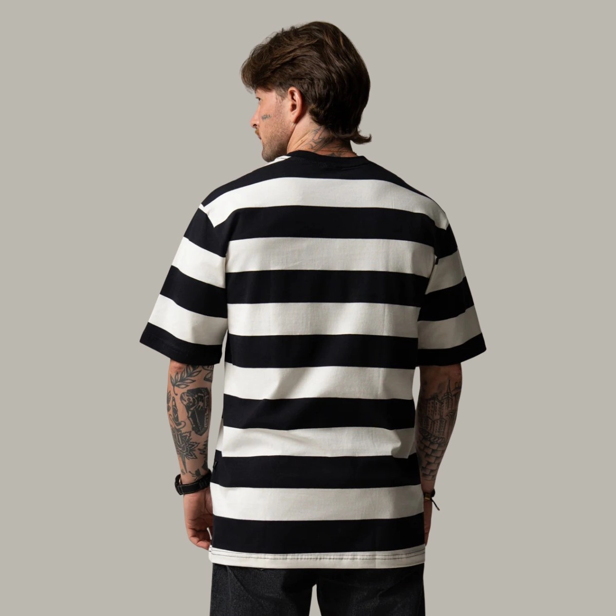 CAMISETA AWST LISTRADA