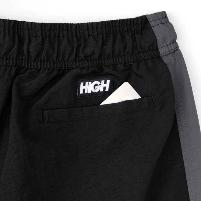 SHORT HIGH RUNNER BLACK