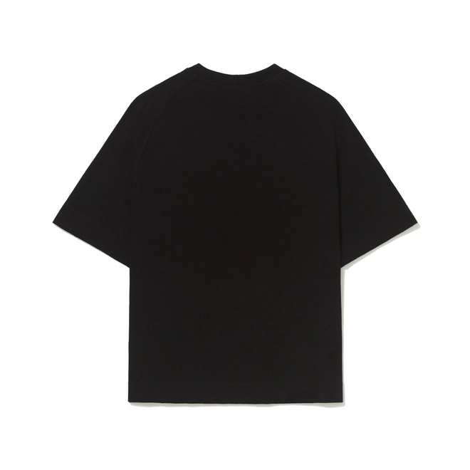 CAMISETA BARRA RECORTADA REMIX PRETA