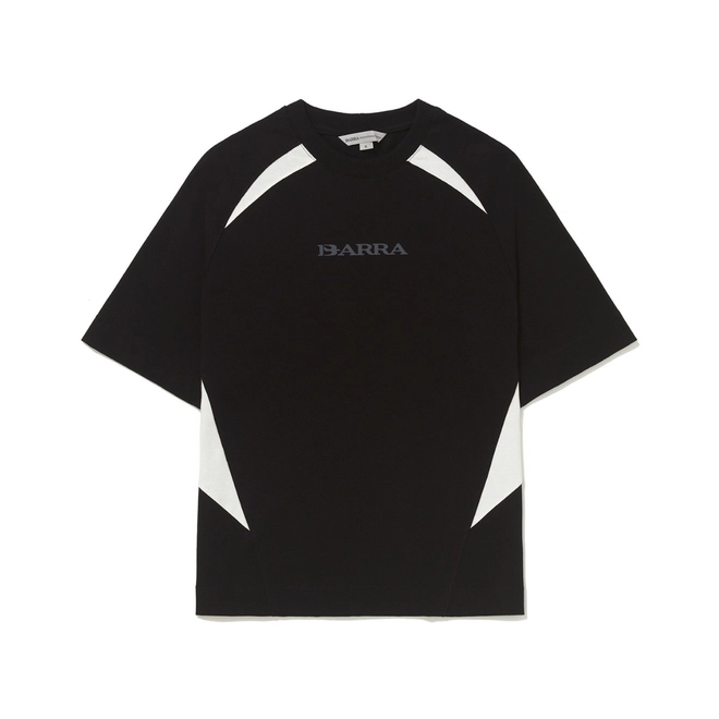 CAMISETA BARRA RECORTADA REMIX PRETA