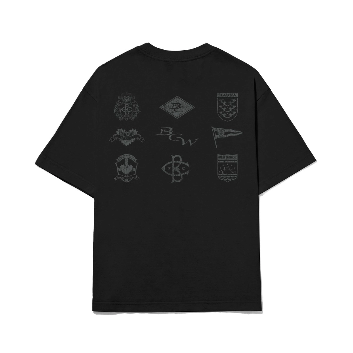 CAMISETA BARRA BANDEIRAS PRETA