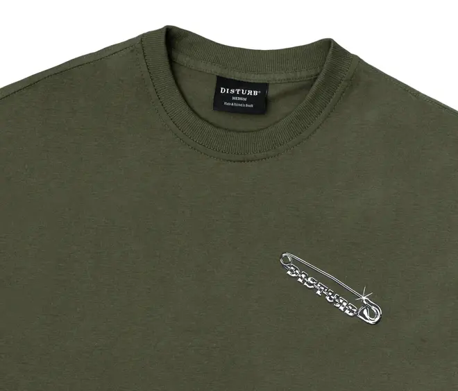 CAMISETA DISTURB SAFETI PIN