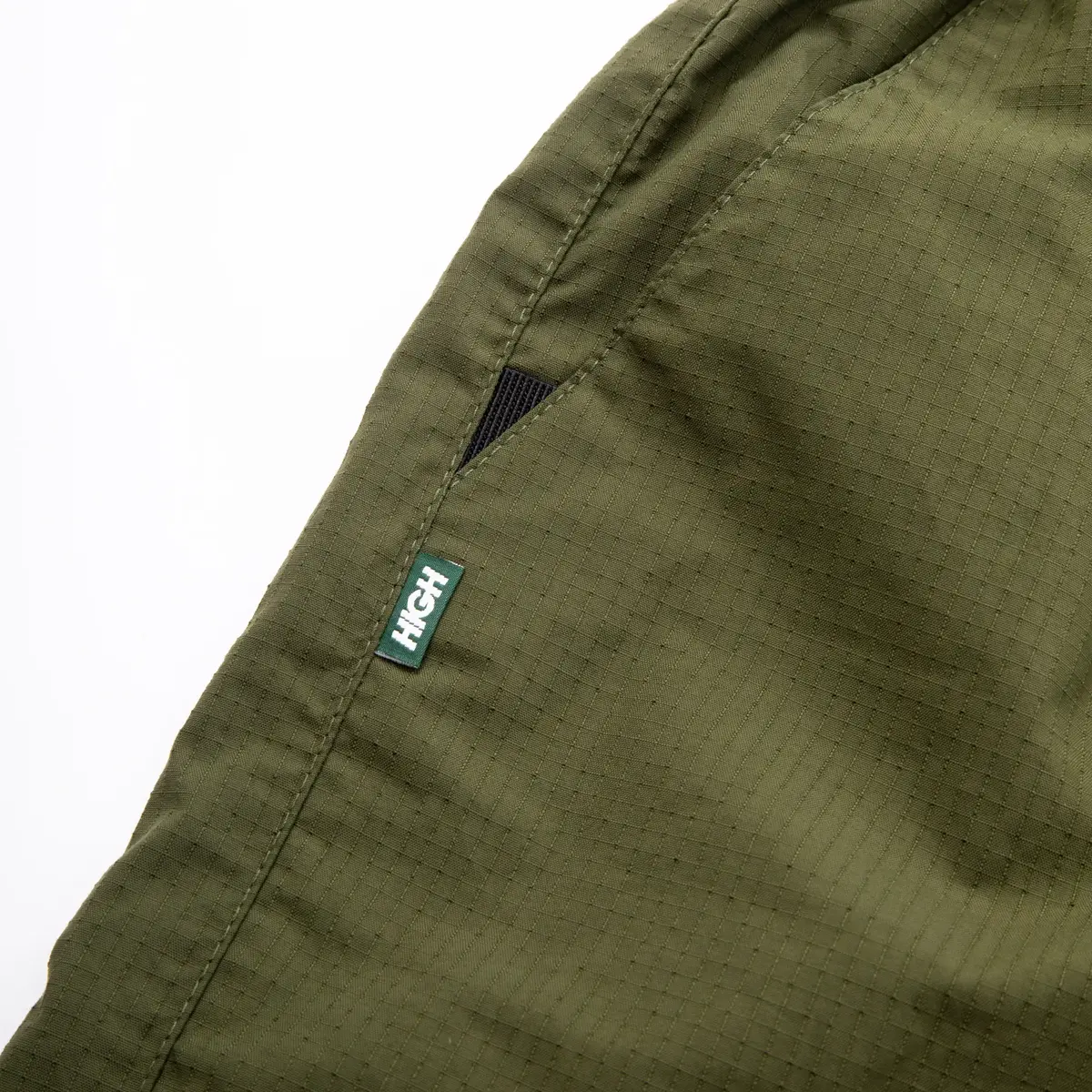 BERMUDAS HIGH DESERT