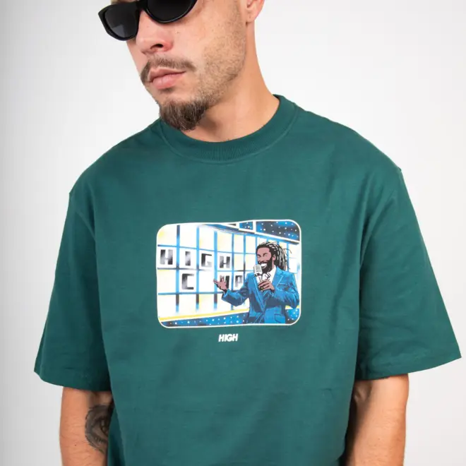 CAMISETA HIGH TV SHOW GREEN