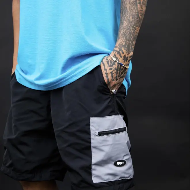 BERMUDA HIGH ESSENTIAL
