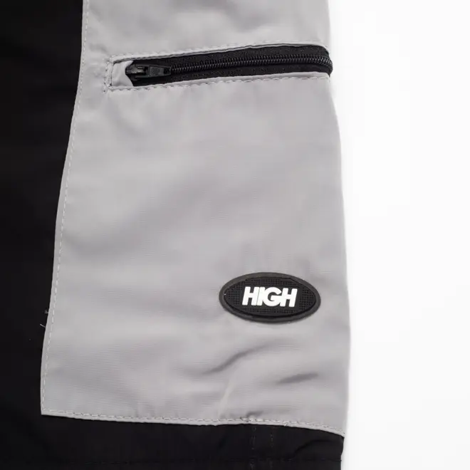 BERMUDA HIGH ESSENTIAL