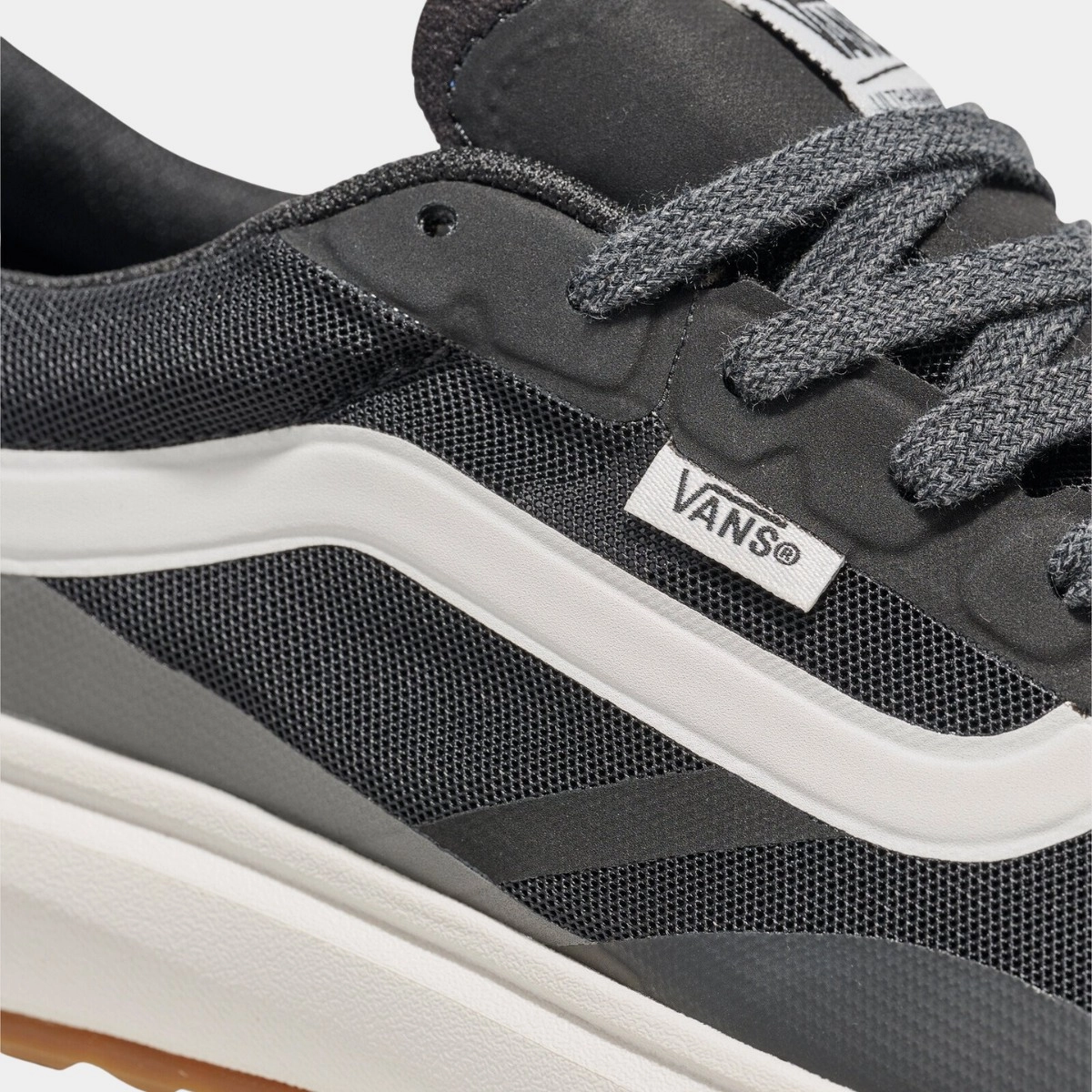 TENIS VANS ULTRARANGE RW 2.0 MTE BLACK WHITE
