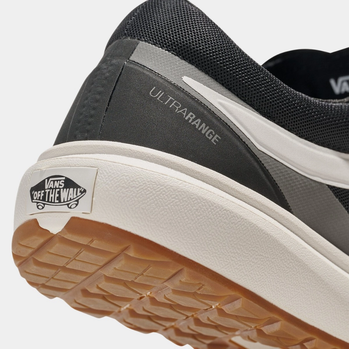 TENIS VANS ULTRARANGE RW 2.0 MTE BLACK WHITE