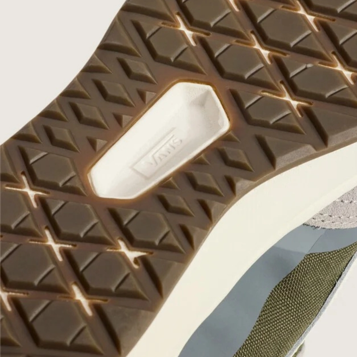 TENIS VANS ULTRARANGE SE 2.9 MTE OLIVE