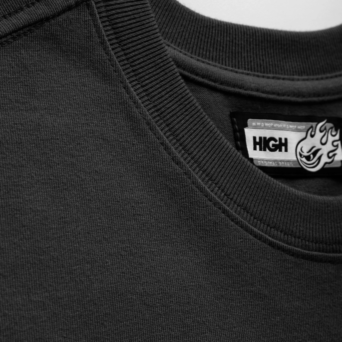CAMISETA HIGH OVAL BLACK