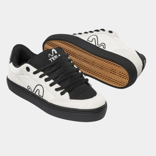 TENIS TESLA FLOW OFF WHITE BLACK