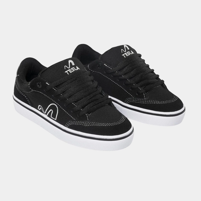 TENIS TESLA FLOW BLACK WHITE