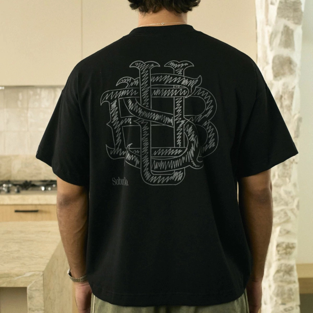 CAMISETA SUB MONOGRAM BOXY