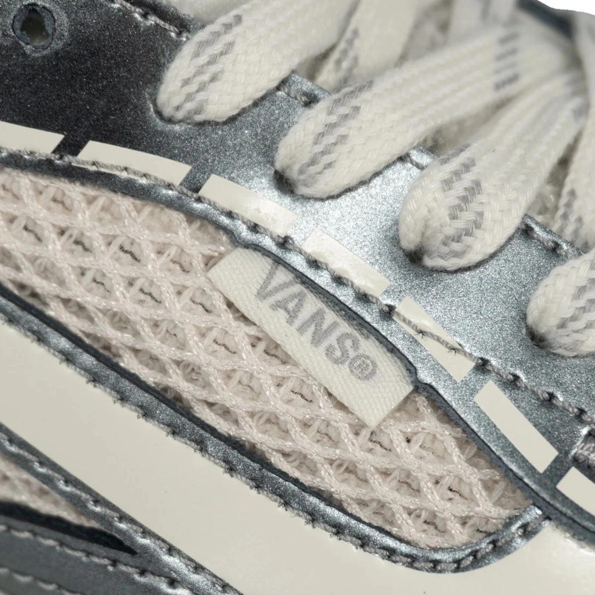 TENIS VANS ULTRARANGE 2.0 METALLIC