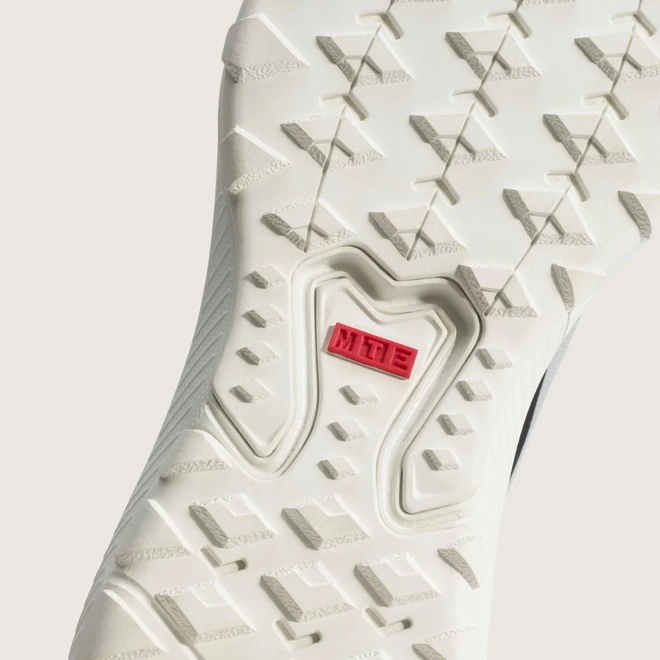 TENIS VANS MTE CROSSPATH LIGHT GREY
